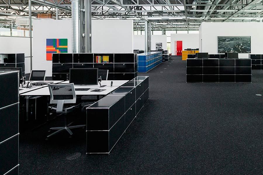 Büroeinrichtung